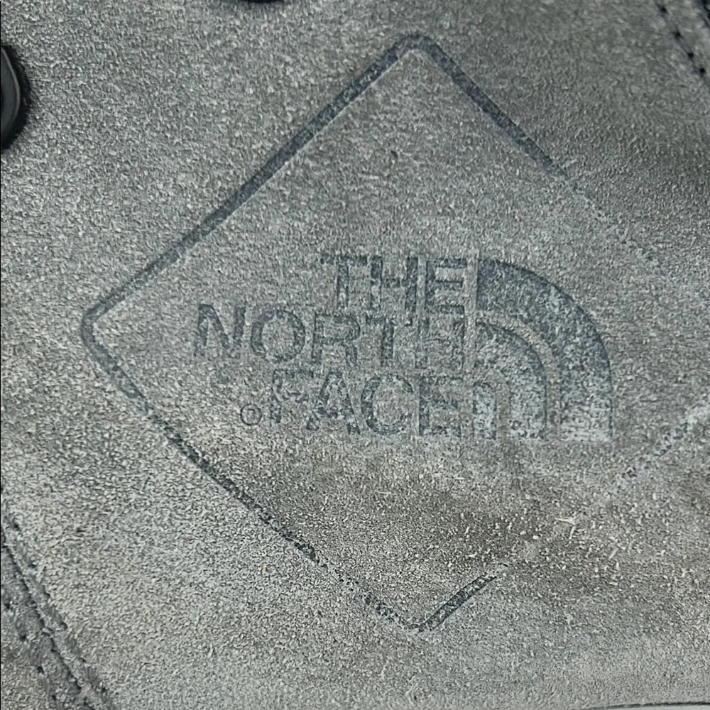 The North Face Larimer Waterproof Gray and Blue Outdoor Winter Mid Boots